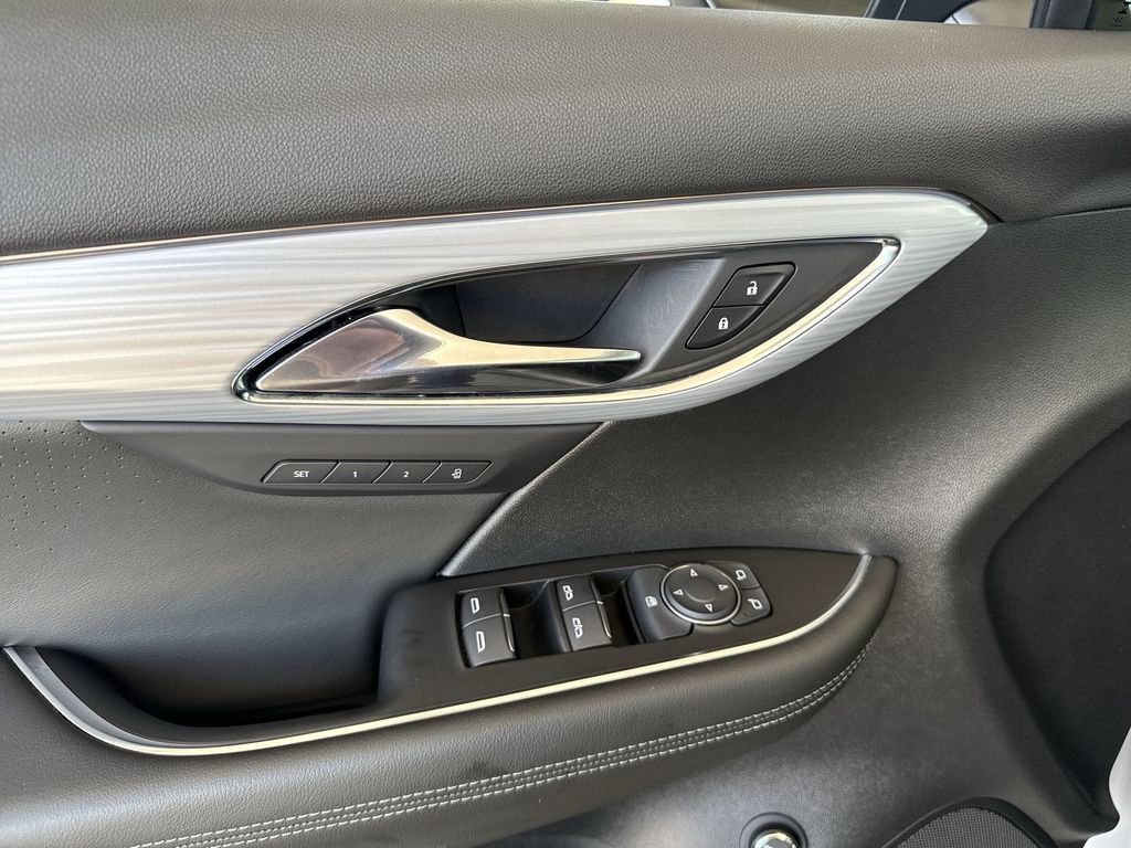 Certified Used 2025 Moonstone Gray Metallic Buick Avenir image 30
