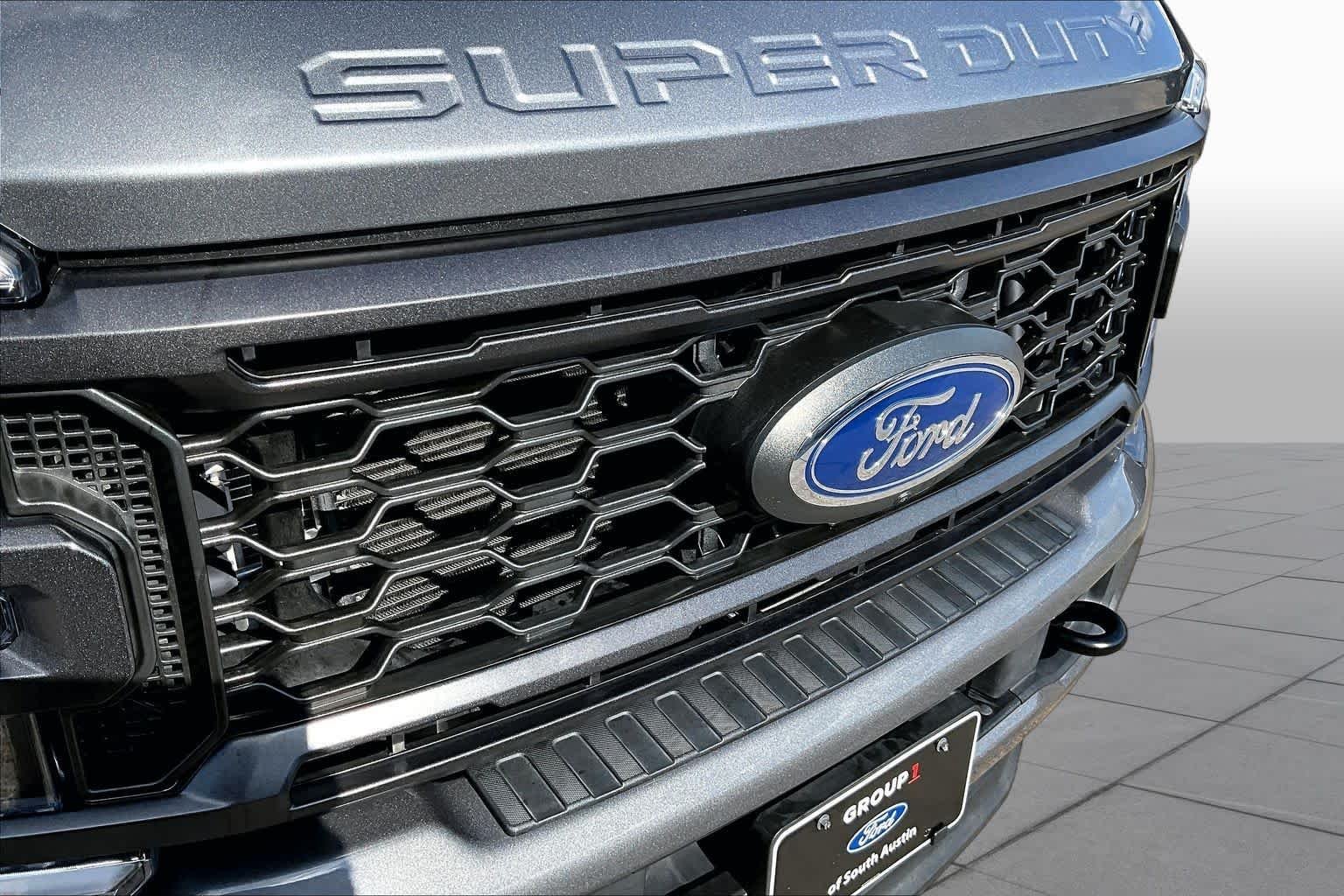 Used 2024 Carbonized Gray Ford LARIAT image 32