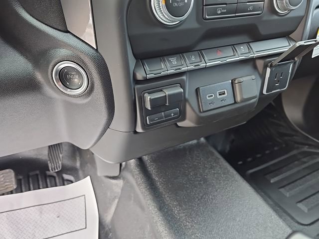 2025 GMC Sierra 3500HD Pro - Photo 17