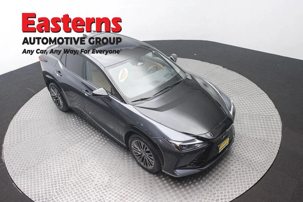 Used 2023 Gray Lexus 450e Luxury image 3