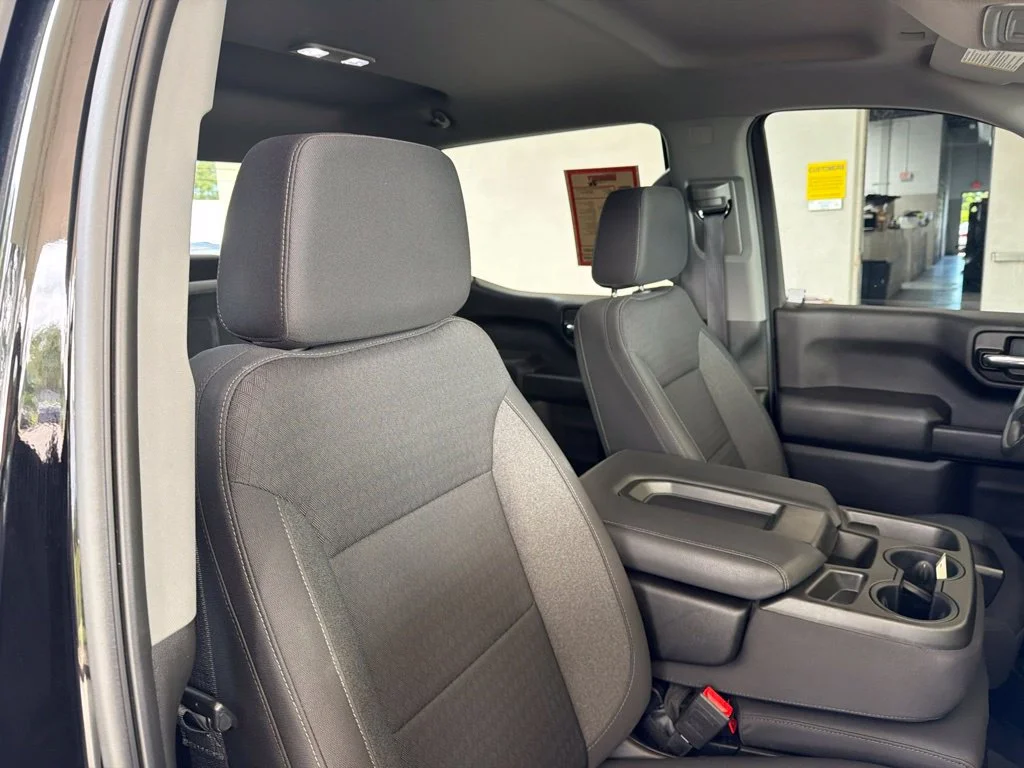 Used 2023 Black Chevrolet Custom image 23