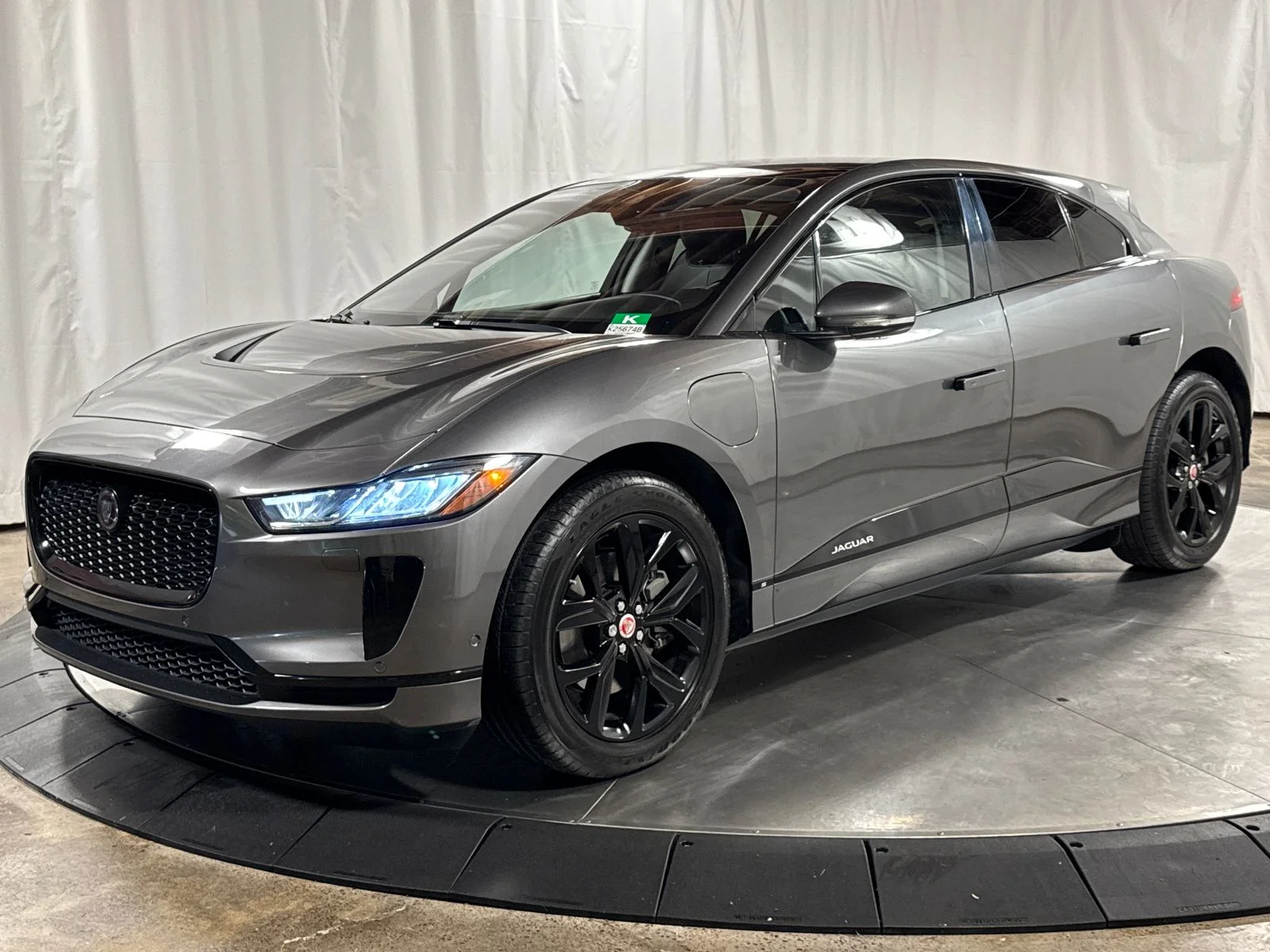2020 Jaguar I-PACE EV400 S's photo