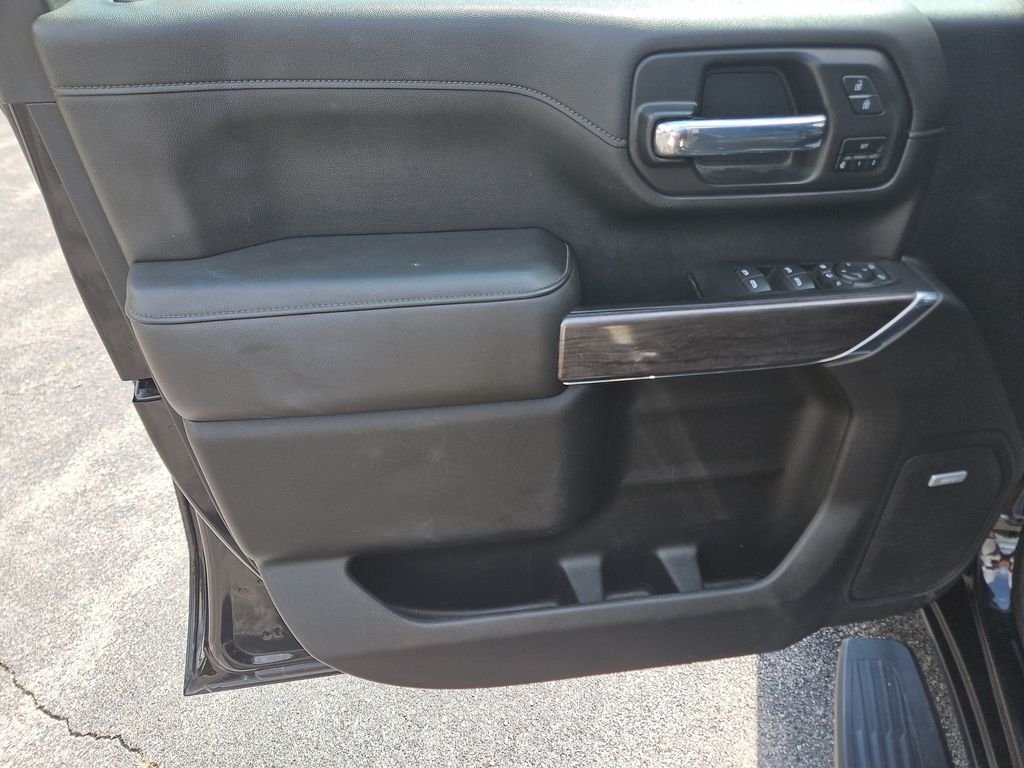 Used 2020 Black Chevrolet LTZ image 11