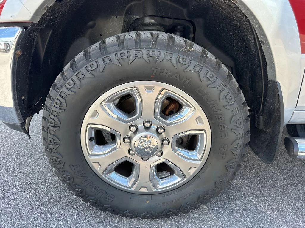 Used 2014 Red Ram Laramie image 11