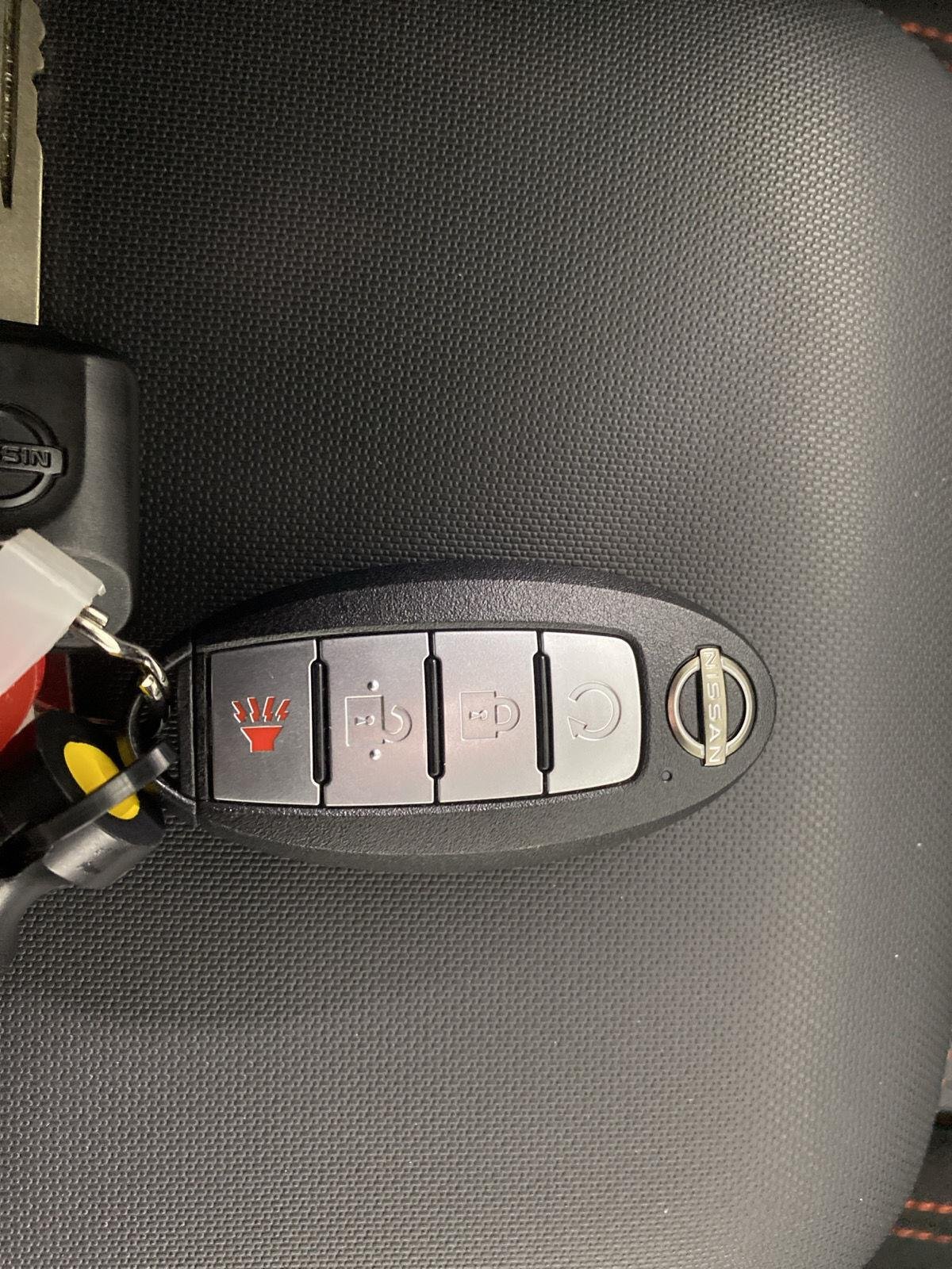 Certified Used 2023 Boulder Gray Pearl Nissan PRO-4X image 17