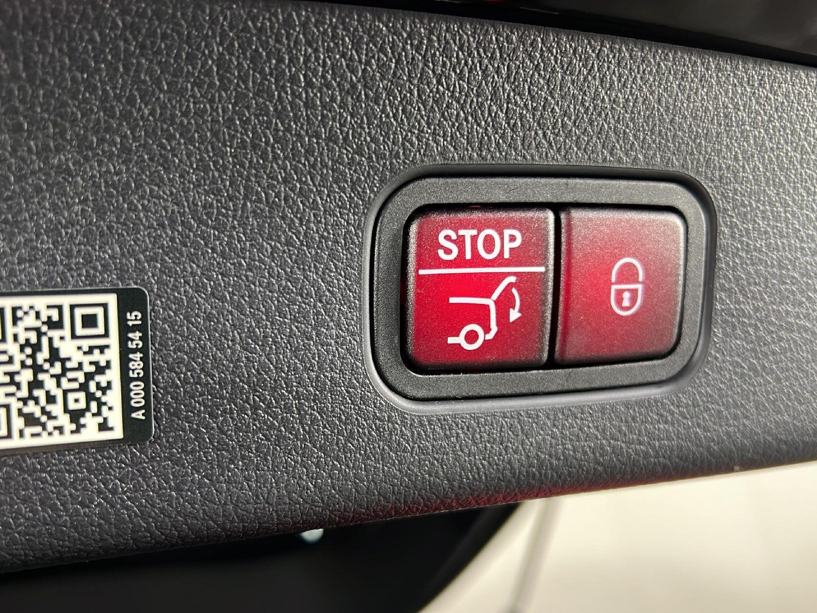 Used 2023 Black Mercedes-Benz GLC 300 image 14