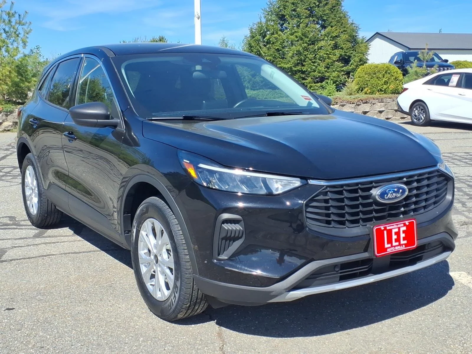 Used 2024 Black Metallic Ford Active image 3