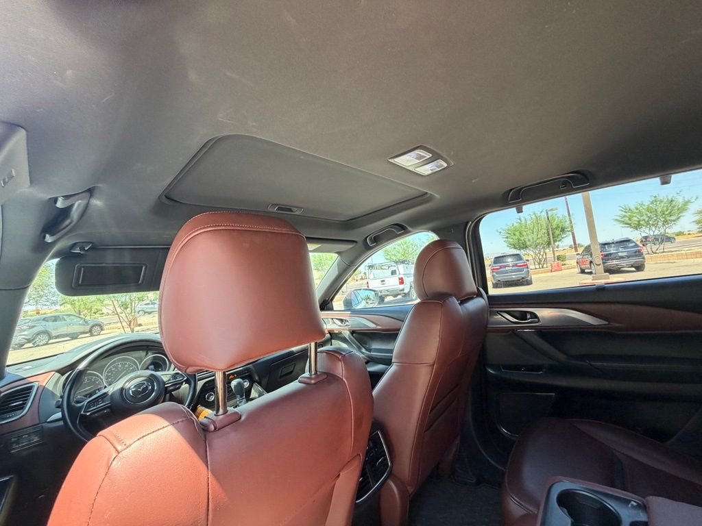 Used 2017 White Mazda Signature image 13