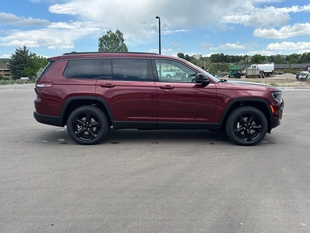 New 2026 Velvet Red Pearl-Coat Exterior Paint Jeep Altitude image 6