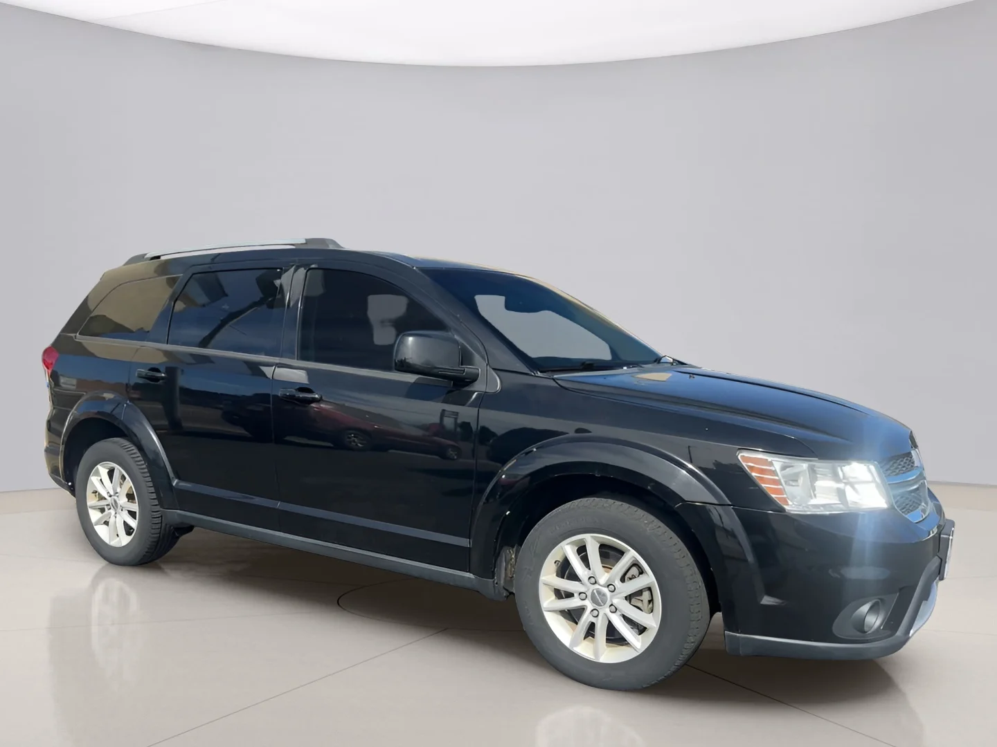 Used 2017 Black Dodge SXT image 2