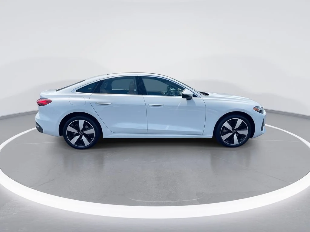 Used 2025 White Audi  image 9