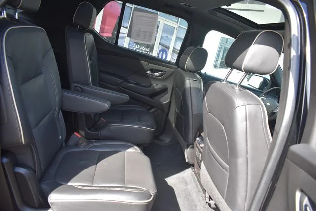 Used 2022 Black Chevrolet Premier image 21