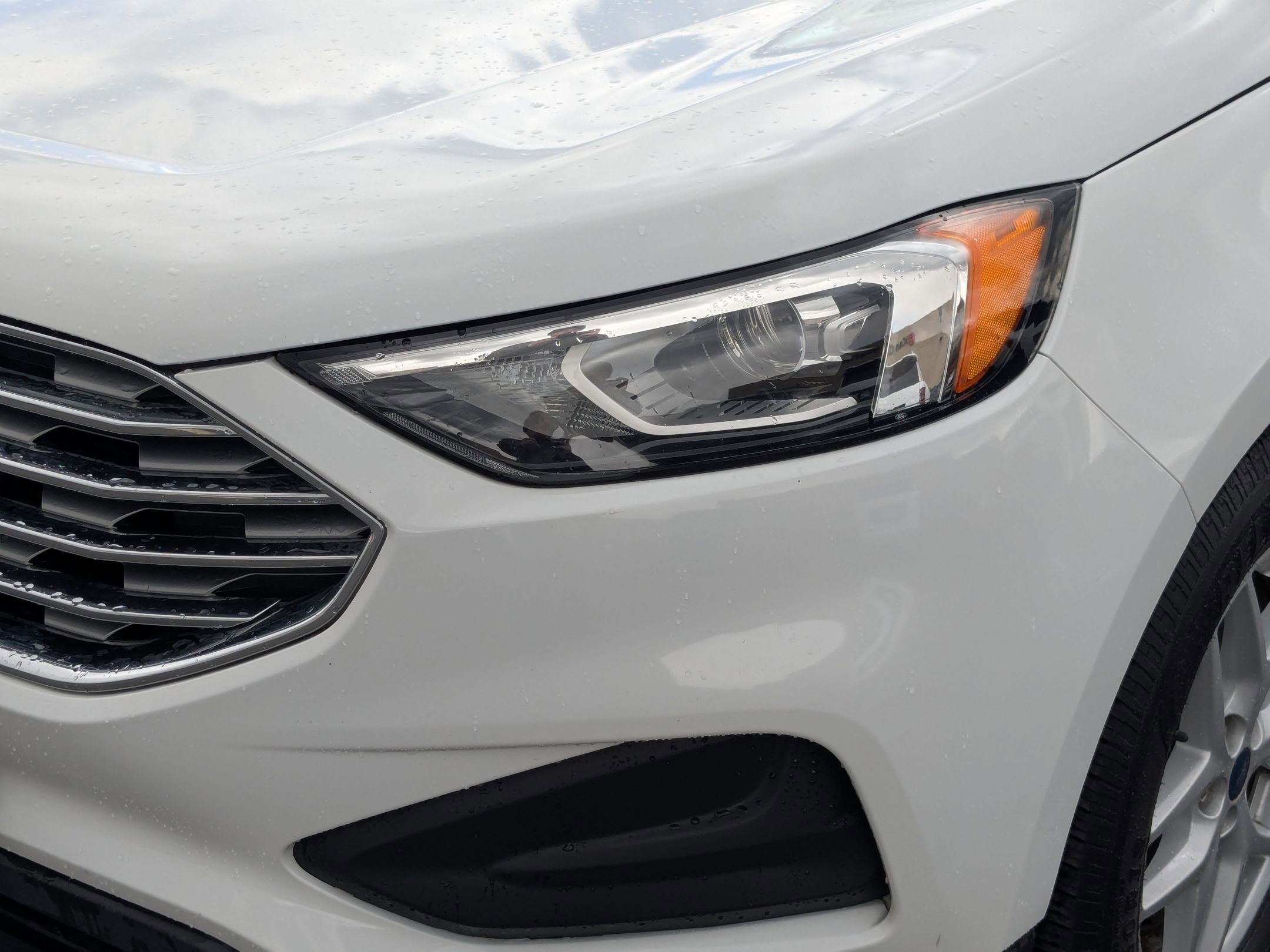 2021 Ford Edge SE - Photo 18