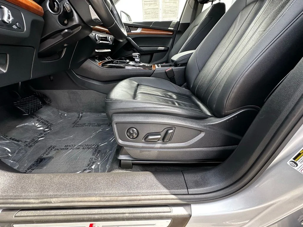 Used 2022 Silver Audi 45 S line Premium image 20