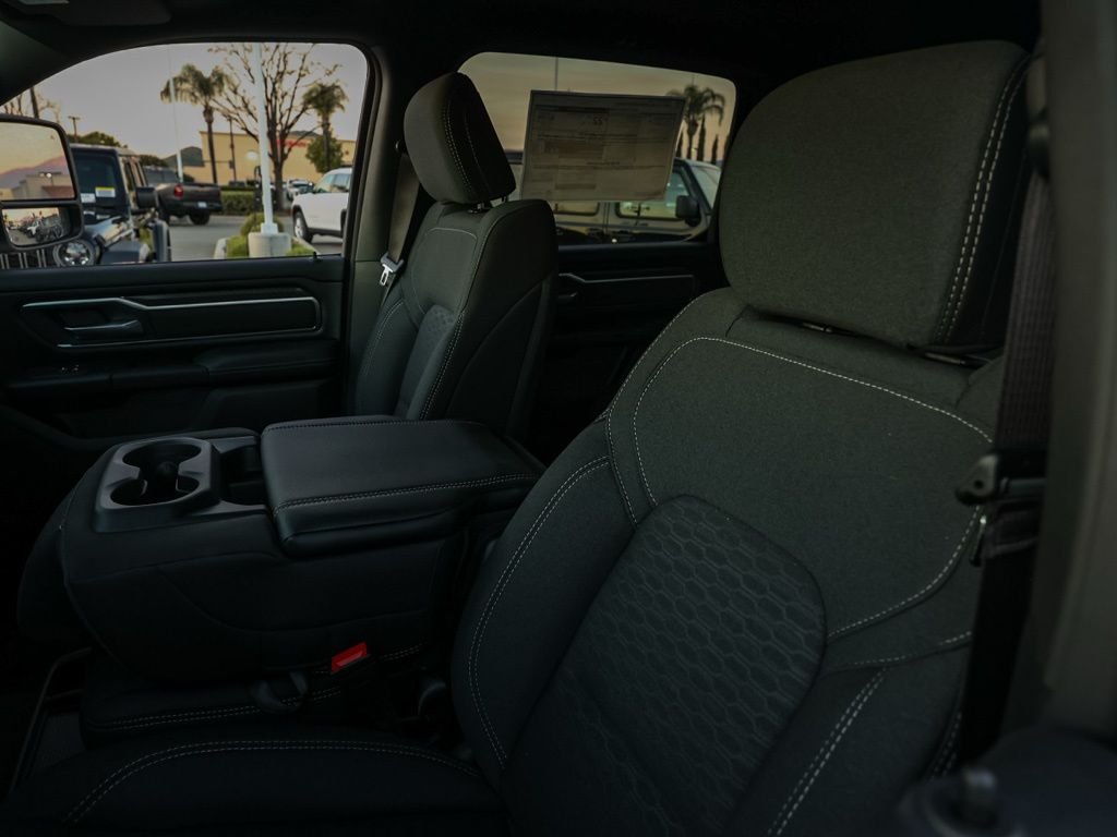 New 2026 Bright White Clear-Coat Exterior Paint RAM Big Horn/Lone Star image 14