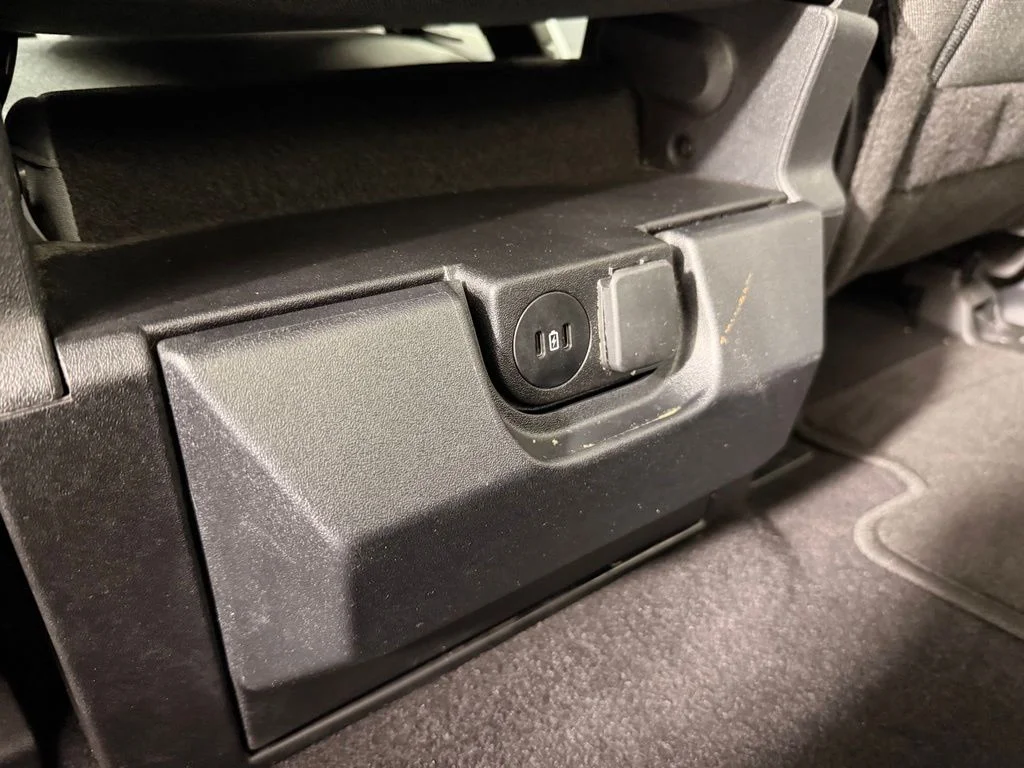 Used 2025 Silver Ford XLT image 15