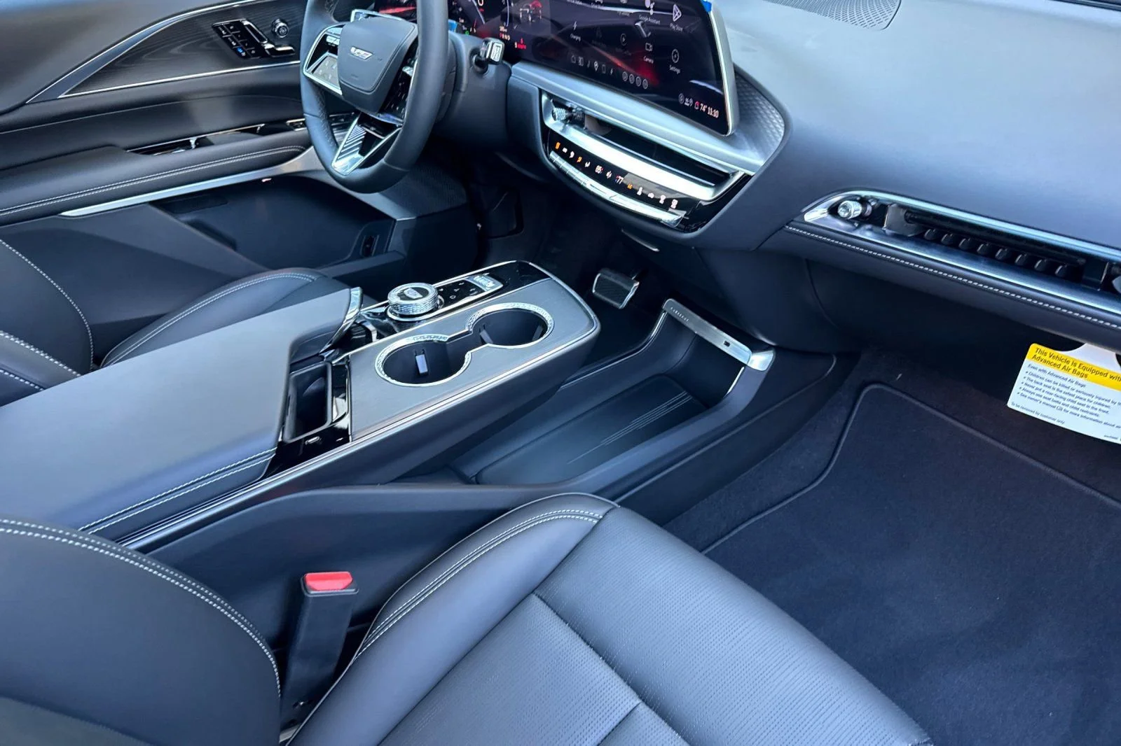 2026 Cadillac LYRIQ V - Photo 16