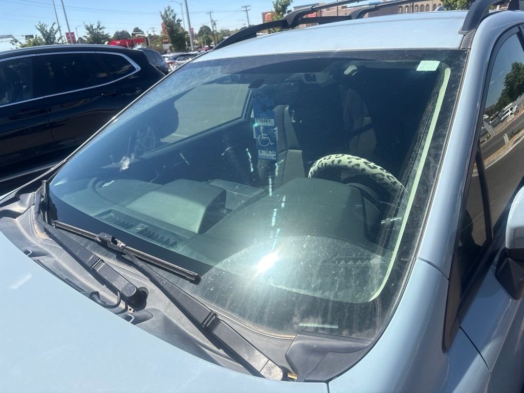 Used 2019 Gray Subaru 2.0i Premium image 9