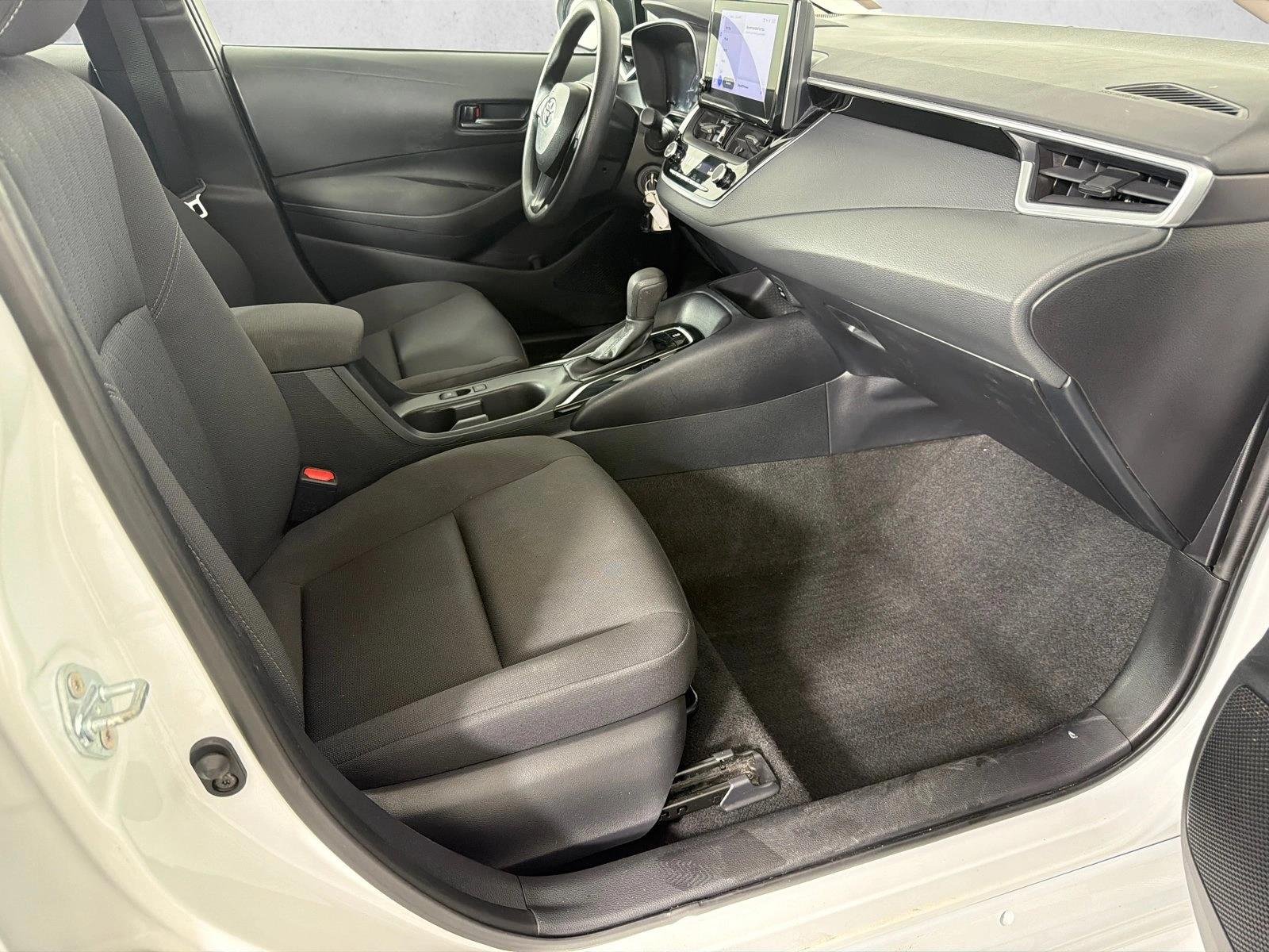 Used 2024 Wind Chill Pearl Toyota LE image 13