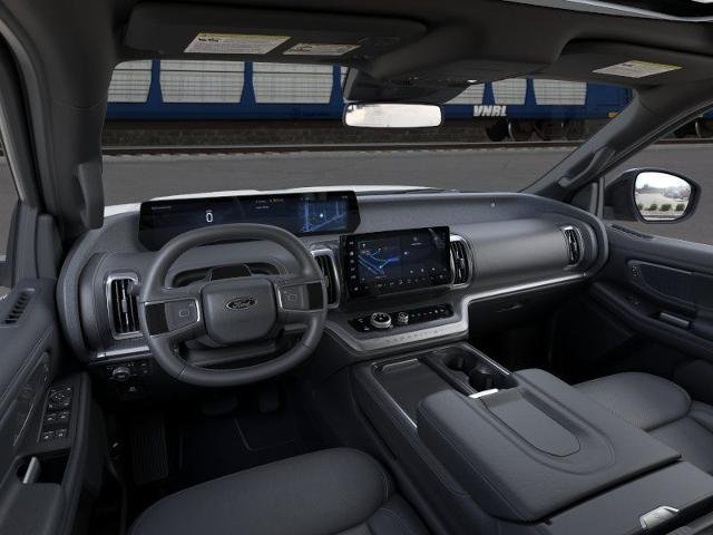 New 2026 Star White Metallic Tri-Coat Ford MAX Platinum® image 30