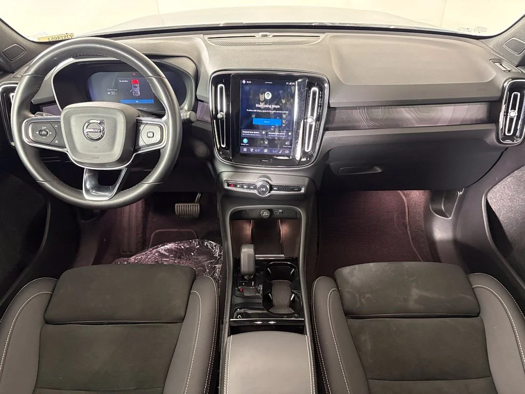 Used 2023 Blue Volvo Ultimate image 32