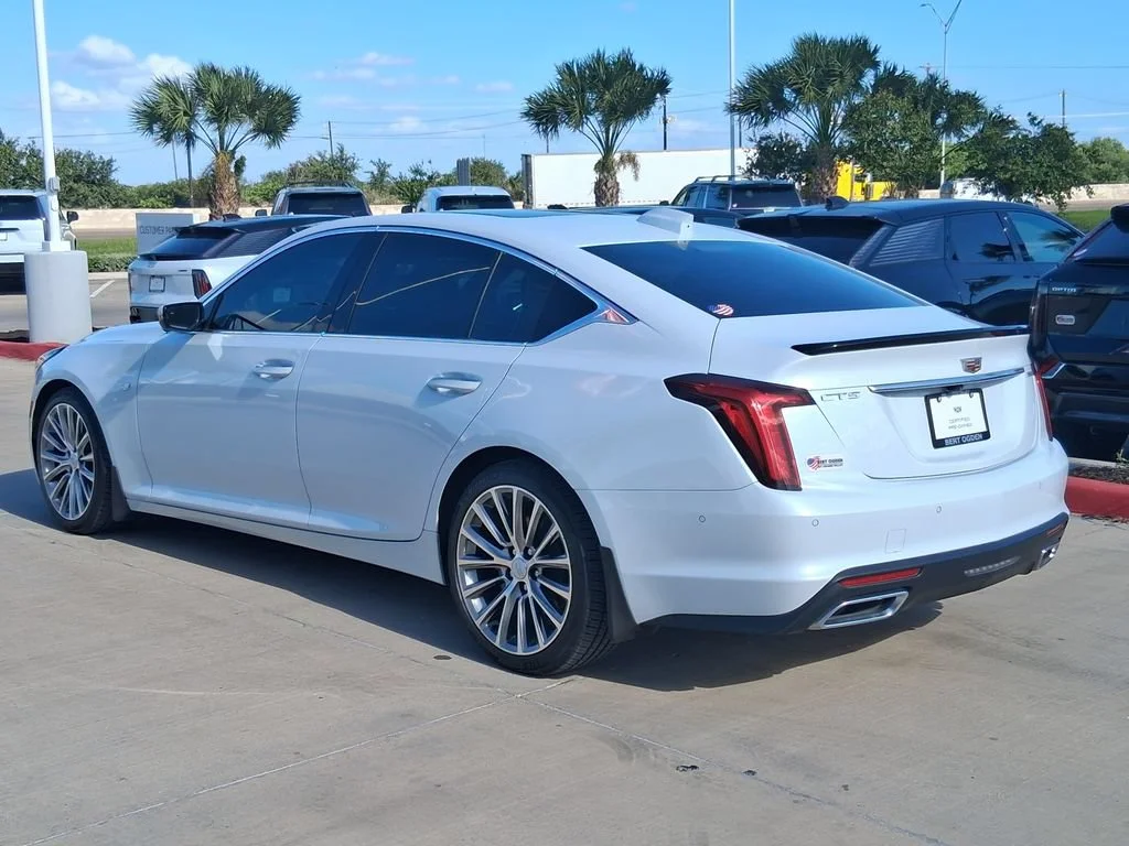 Used 2026 Vibrant White Tricoat Cadillac Premium Luxury image 4