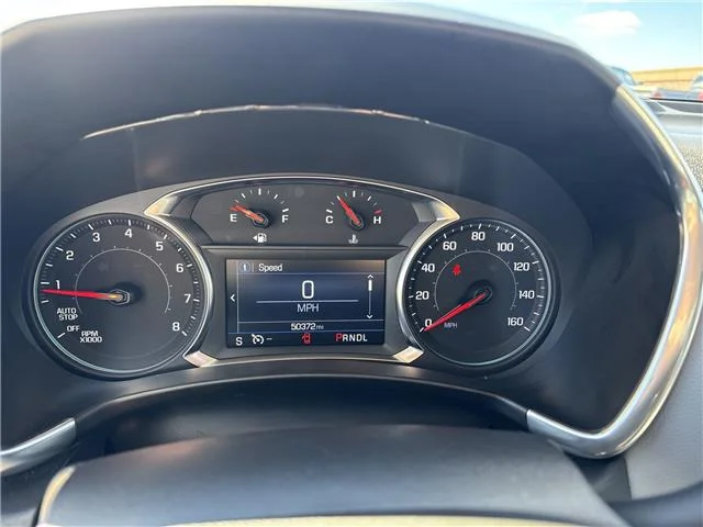 Used 2024 Summit White Chevrolet LT w/1LT Front-Wheel Drive image 19