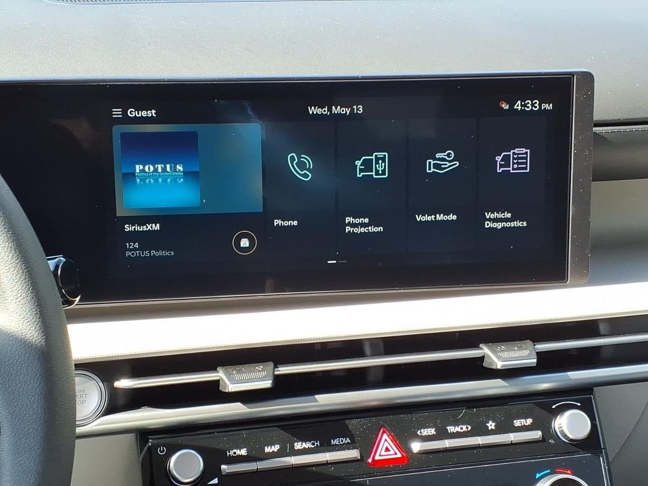 New 2026 Shimmering Silver Hyundai SEL FWD image 23
