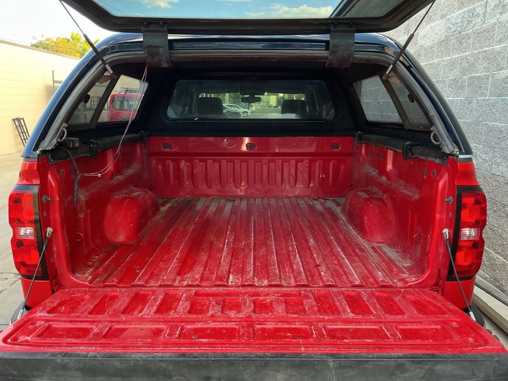 Used 2015 VICTORY RED Chevrolet LT image 22