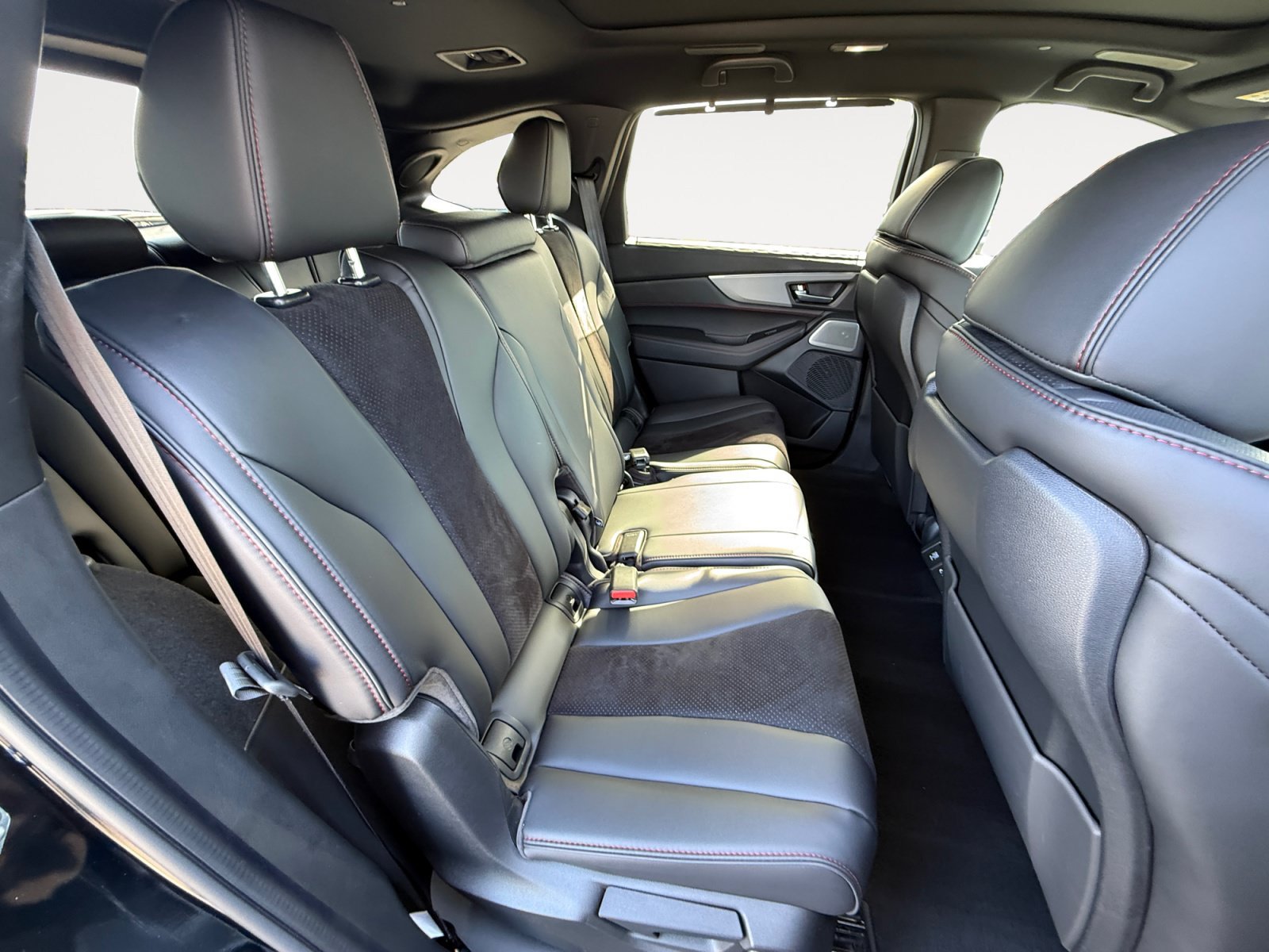 Used 2025  Acura A-Spec image 18