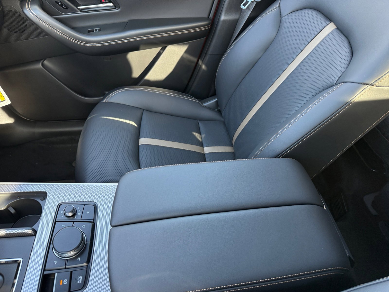 2026 Mazda CX-90 Premium Plus Package - Photo 14