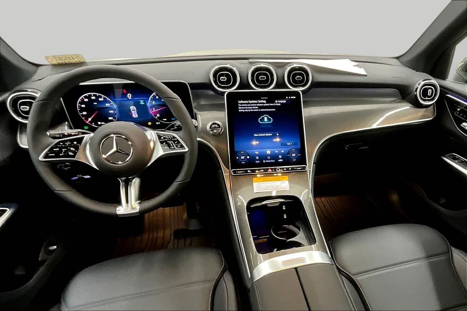 New 2026 Black Mercedes-Benz GLC 300 image 5
