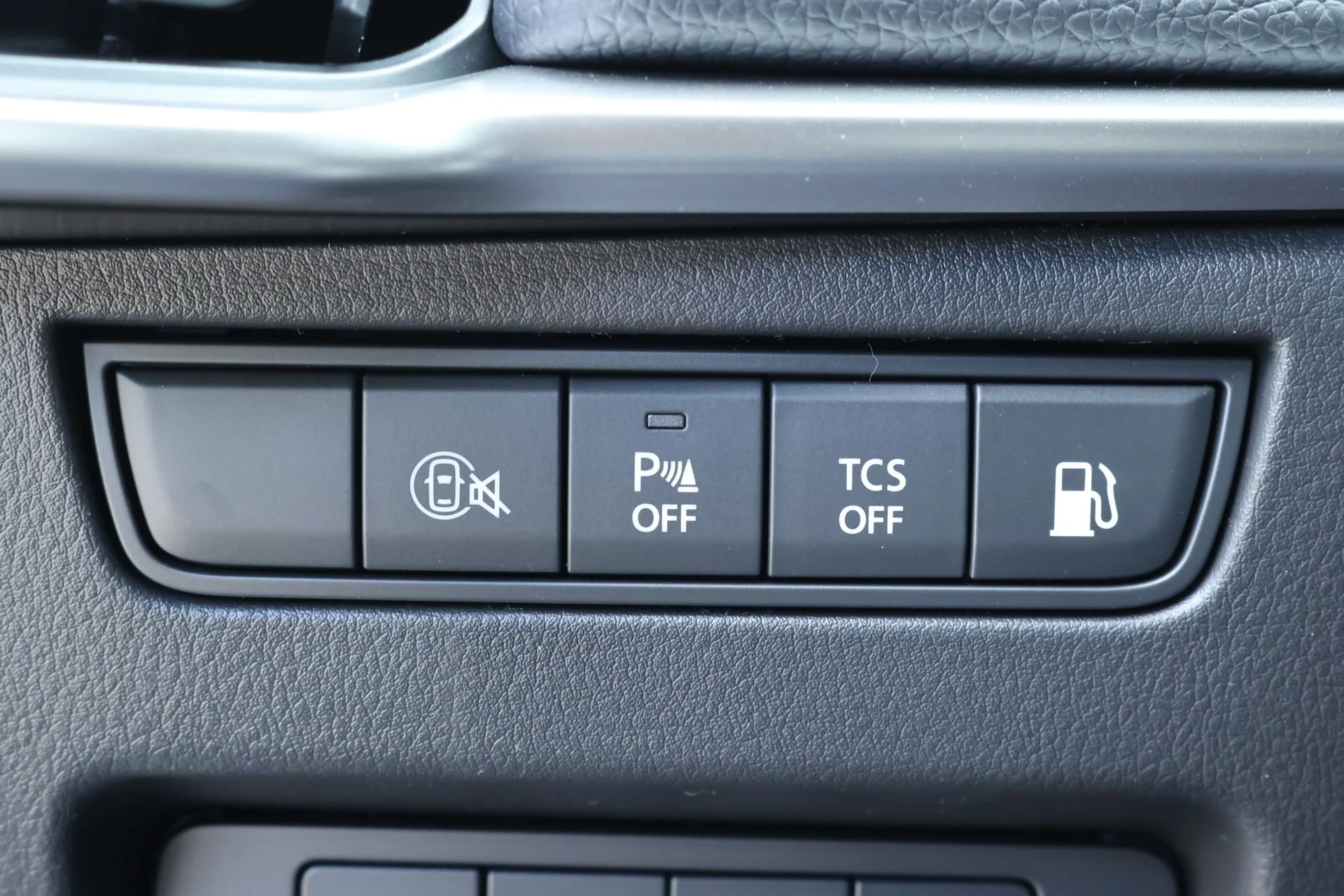 New 2026 Zircon Sand Metallic Mazda SC Plus AWD image 18