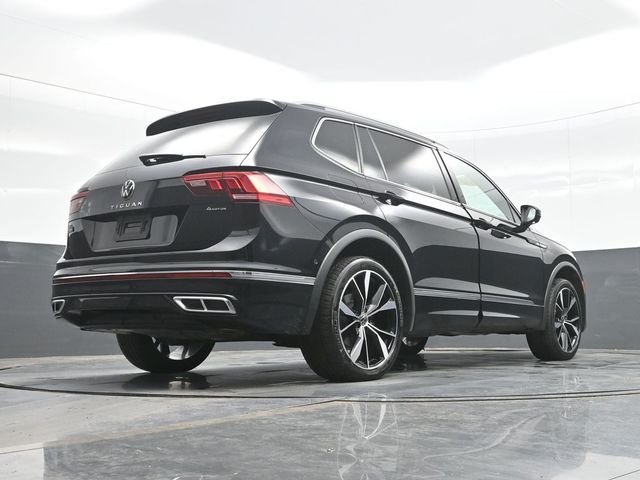 Used 2022 Black Volkswagen 2.0T SEL R-Line image 26