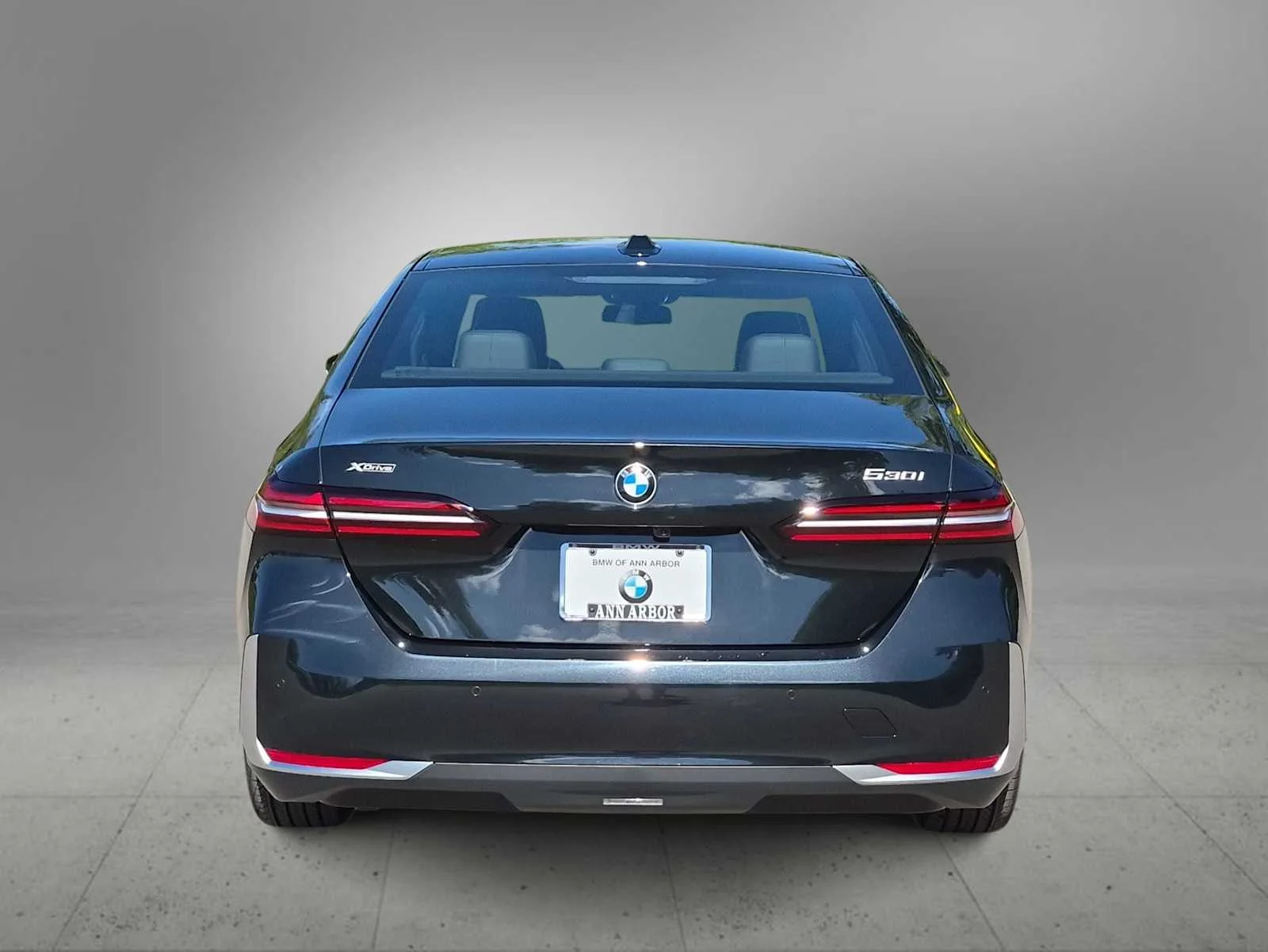 New 2027 Black Sapphire Metallic BMW 530i xDrive image 7