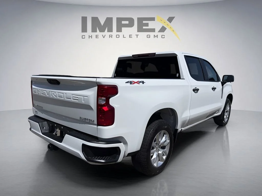 Used 2024 Summit White Chevrolet Custom image 5