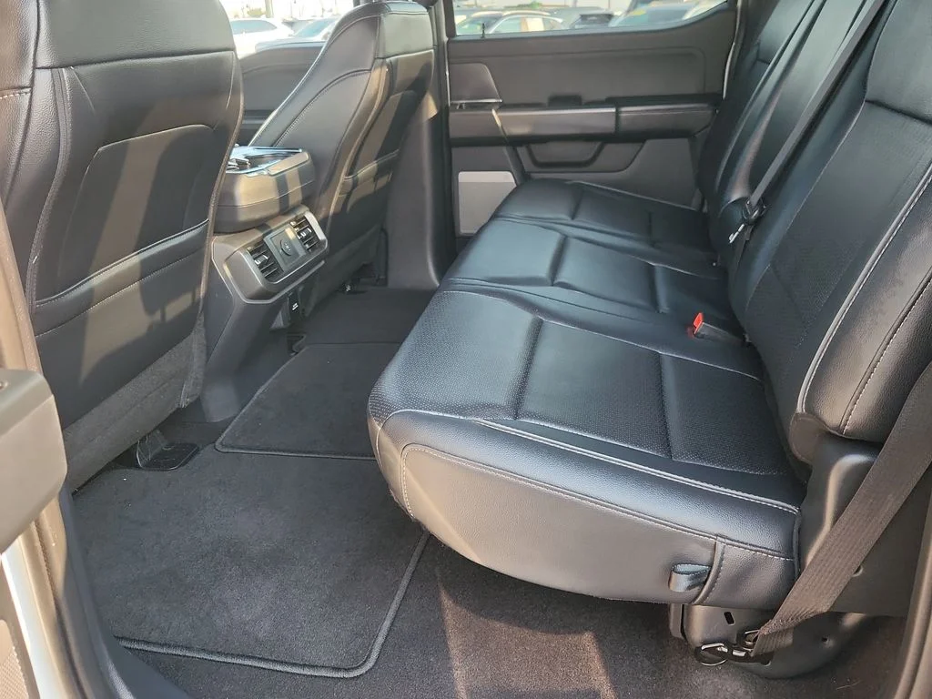 Used 2025 White Ford Lariat image 11