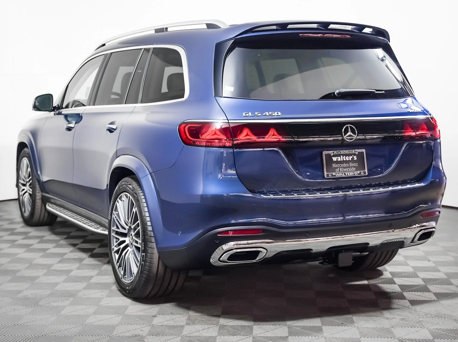 New 2027 Twilight Blue Metallic Mercedes-Benz 4MATIC® image 2