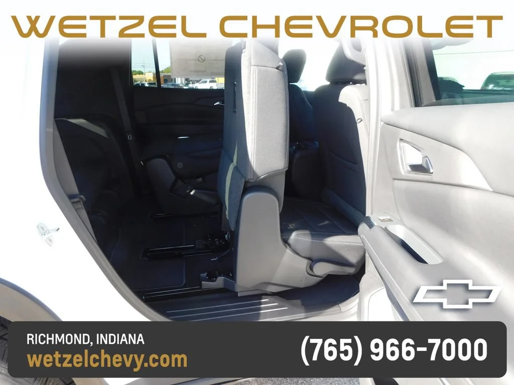 New 2027 Summit White Chevrolet LT image 30