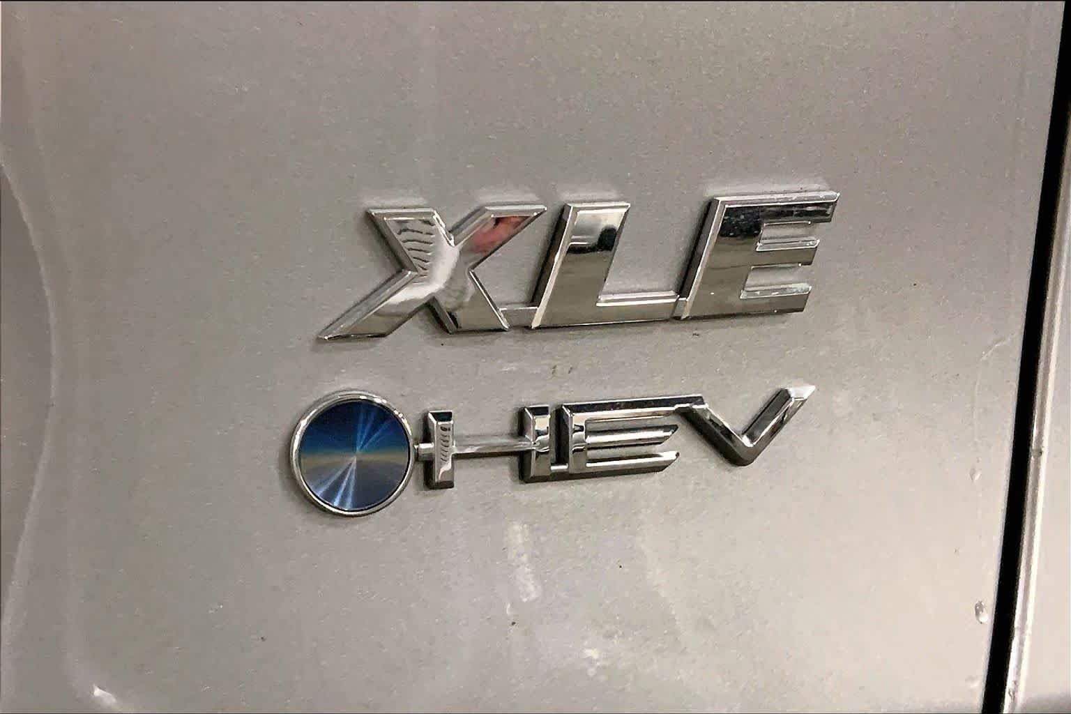 Used 2025 Silver Sky Metallic Toyota Hybrid XLE image 10