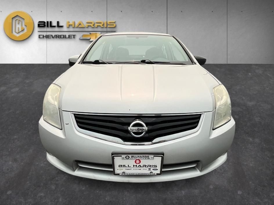 Used 2012 Silver Nissan 2.0 S image 7