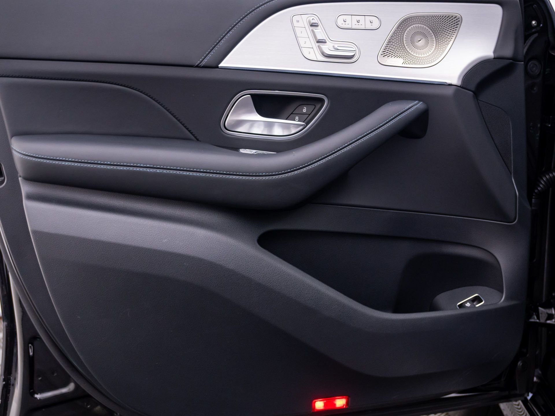 Used 2025 Black Mercedes-Benz GLE 63 S AMG® image 13