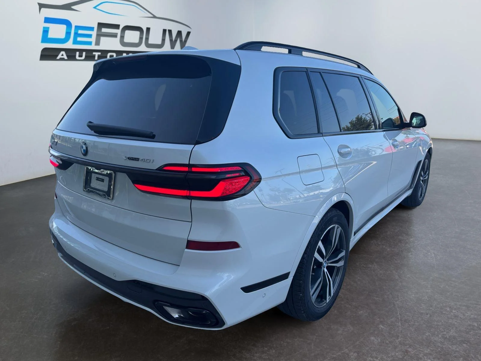 New 2027 Mineral White Metallic BMW xDrive40i image 13