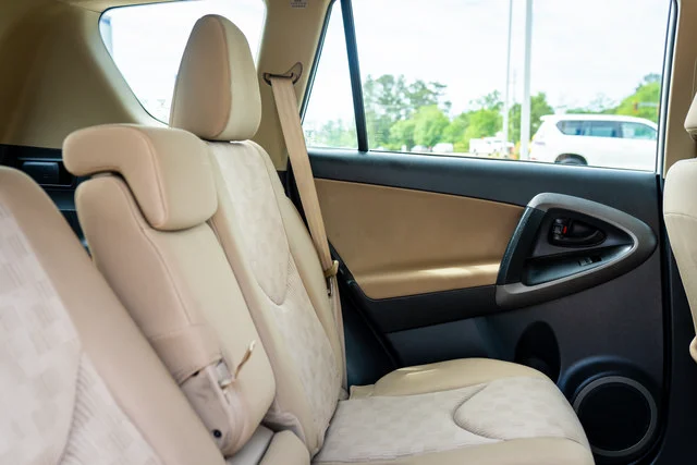 Used 2012 Super White Toyota Base image 10