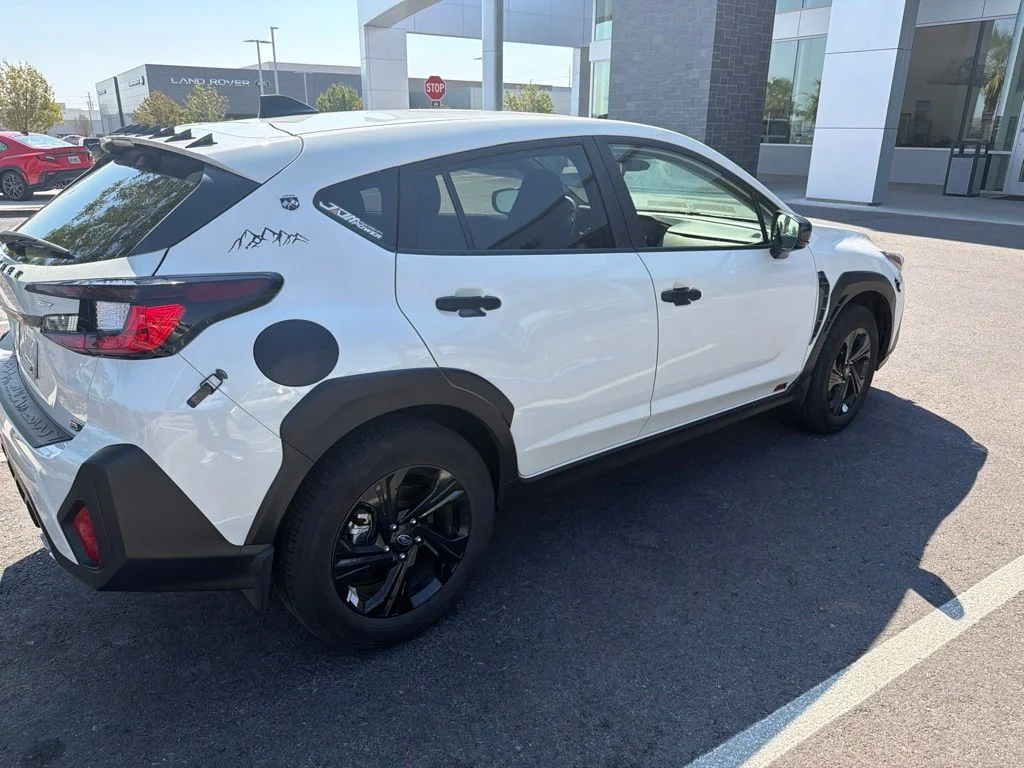 Used 2024 White Subaru Base image 37
