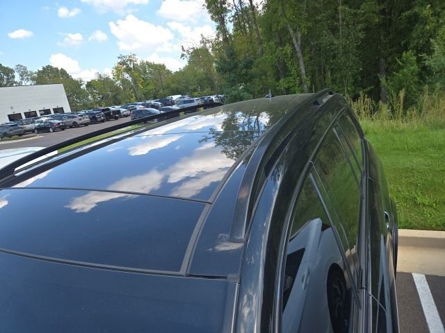 Used 2017  Mercedes-Benz GLS 550 image 10