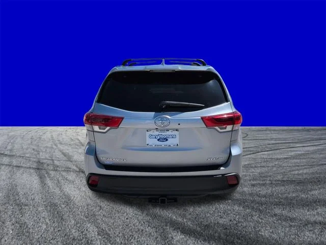 Certified Used 2018 2018 TOYOTA HIGHLANDER XLE Toyota XLE image 5