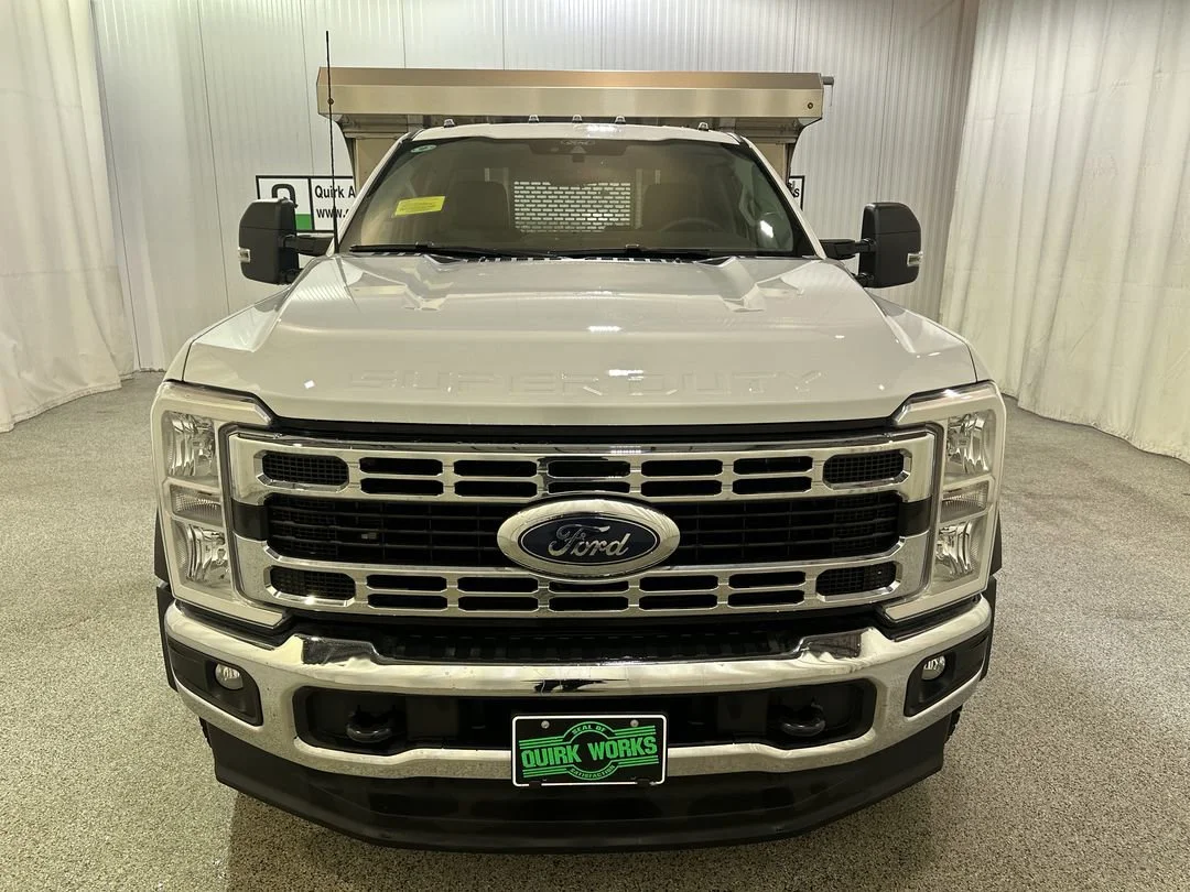 New 2025 Oxford White Ford F-550® XL image 2