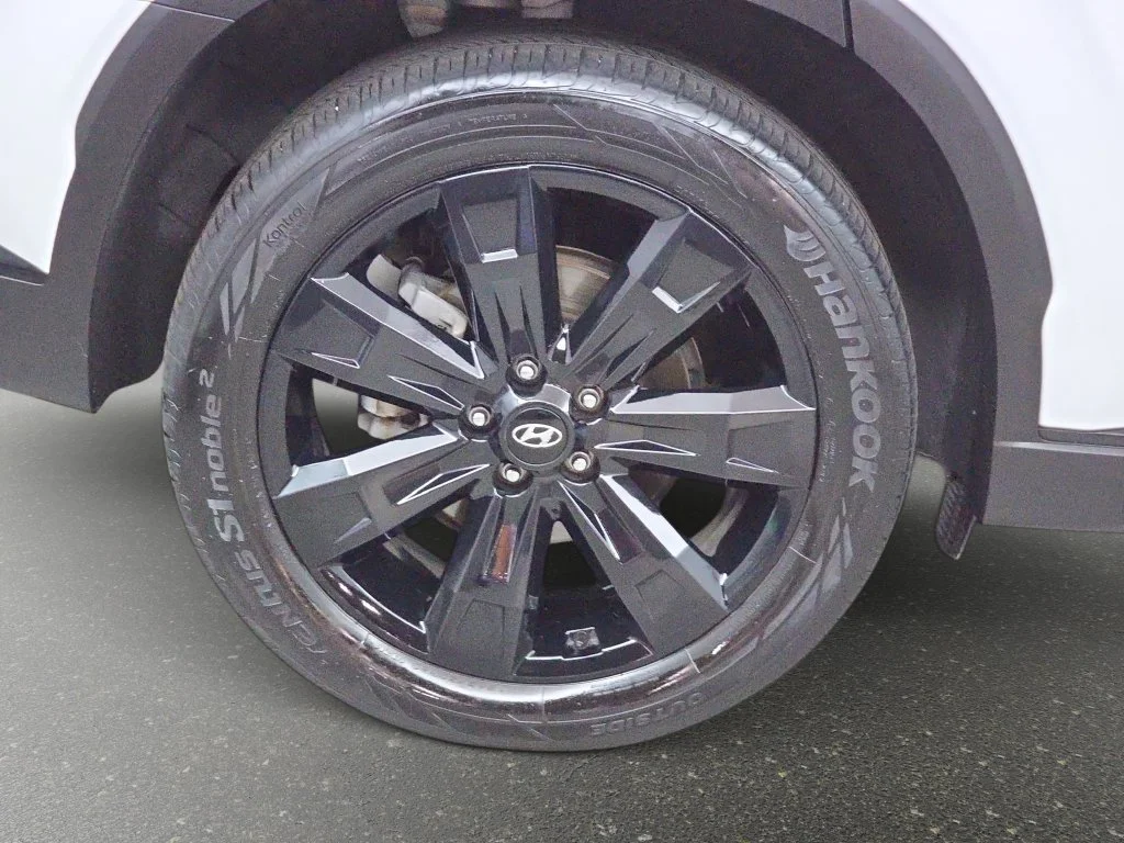 Used 2025 White Hyundai XRT image 36