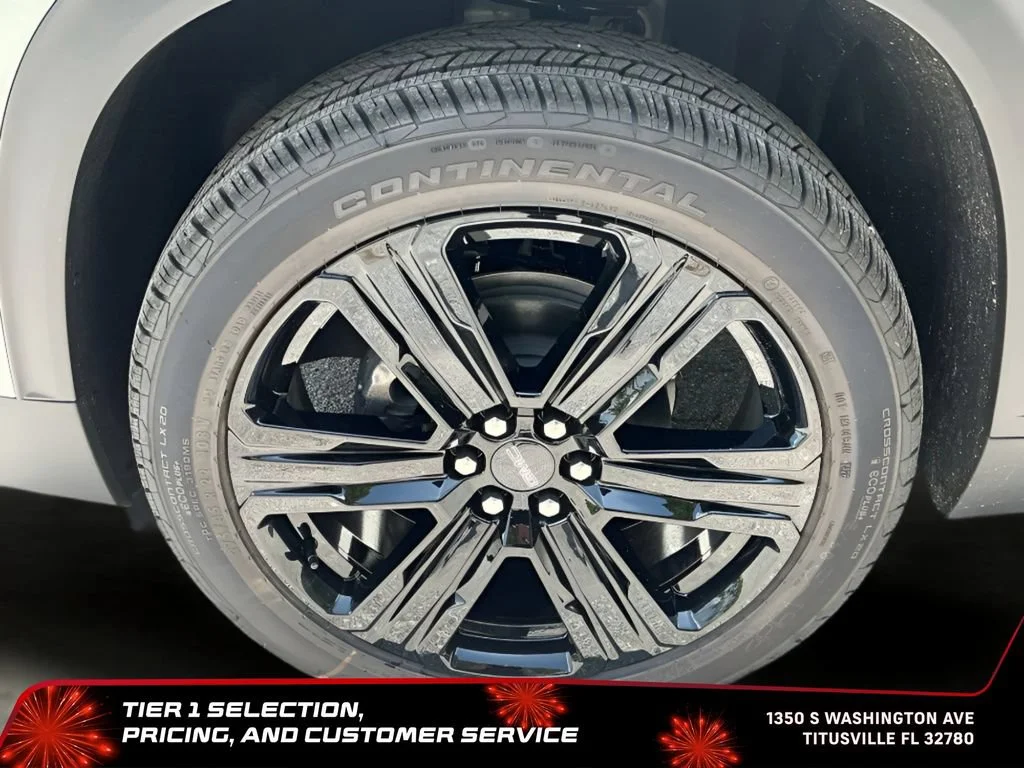 New 2026 Sterling Metallic GMC Elevation image 32